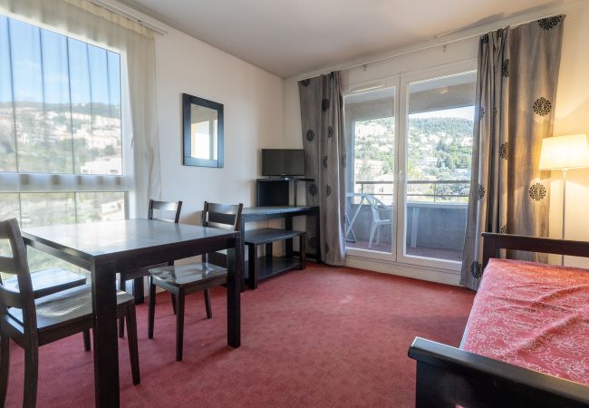 Apartment in Grasse - Charming flat for 4 people, near the harbour