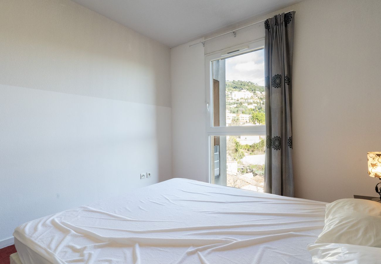 Apartment in Grasse - Charming flat for 4 people, near the harbour