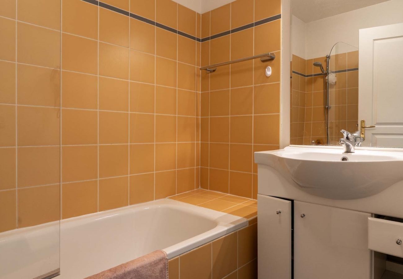 Apartment in Grasse - Bright apartment for 4 people, with a balcony