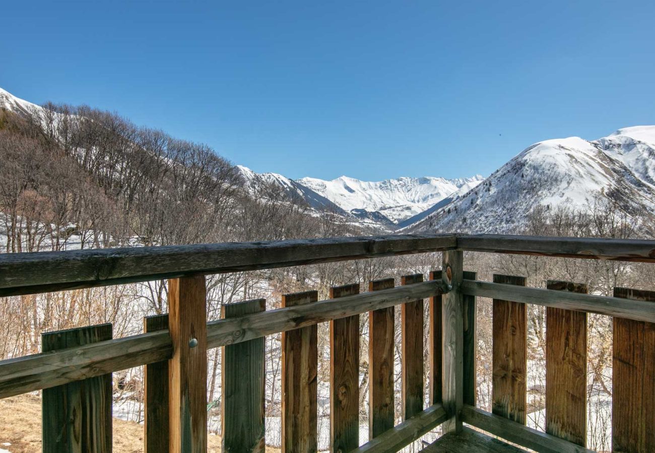 Apartment in Saint-Sorlin-d´Arves - Apartment for 6 people, balcony with a view of the mountains 