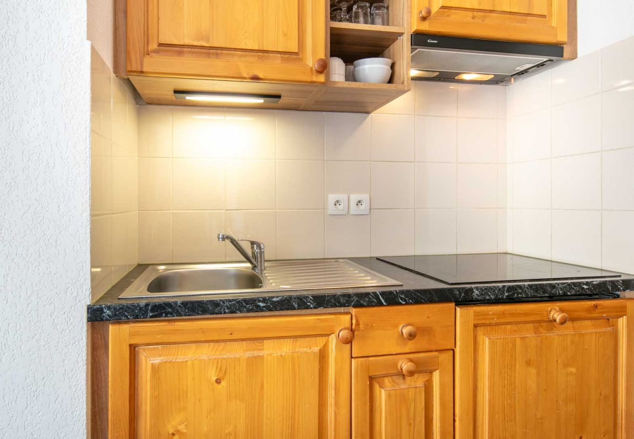 Apartment in Saint-Sorlin-d´Arves - Apartment for 6 people, balcony with a view of the mountains 