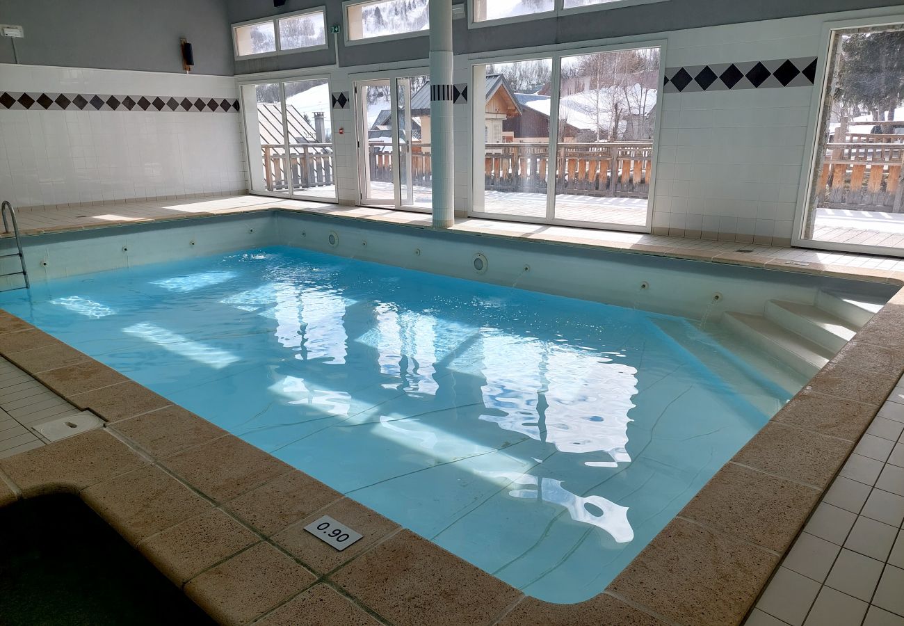 Apartment in Saint-Sorlin-d´Arves - Apartment for 6 people, balcony with a view of the mountains 