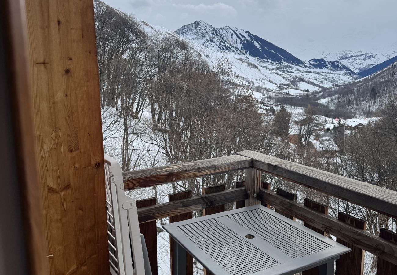 Apartment in Saint-Sorlin-d´Arves - Apartment for 6 people, balcony with a view of the mountains 