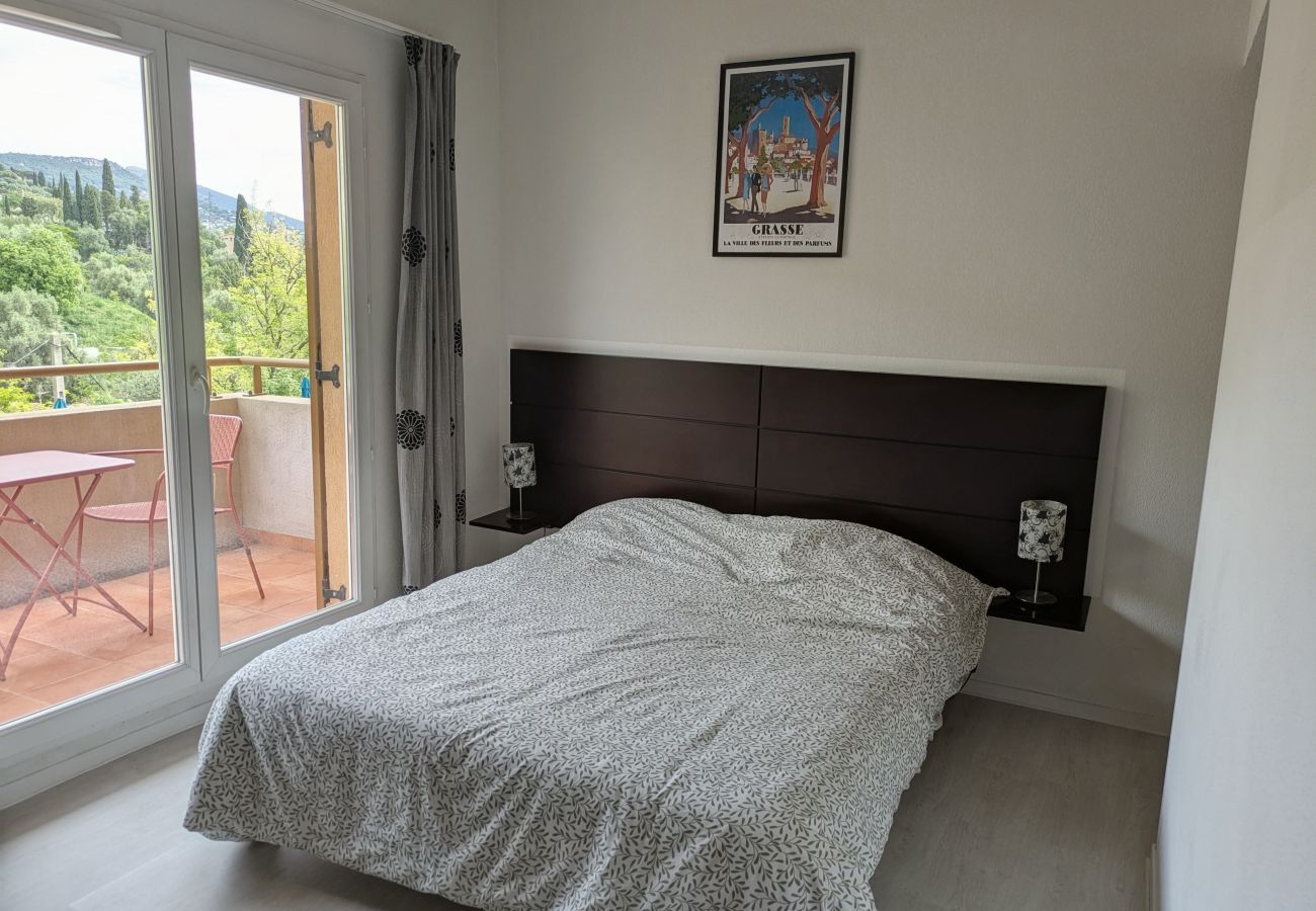 Studio in Grasse - Charming studio for 2 people, near the shops