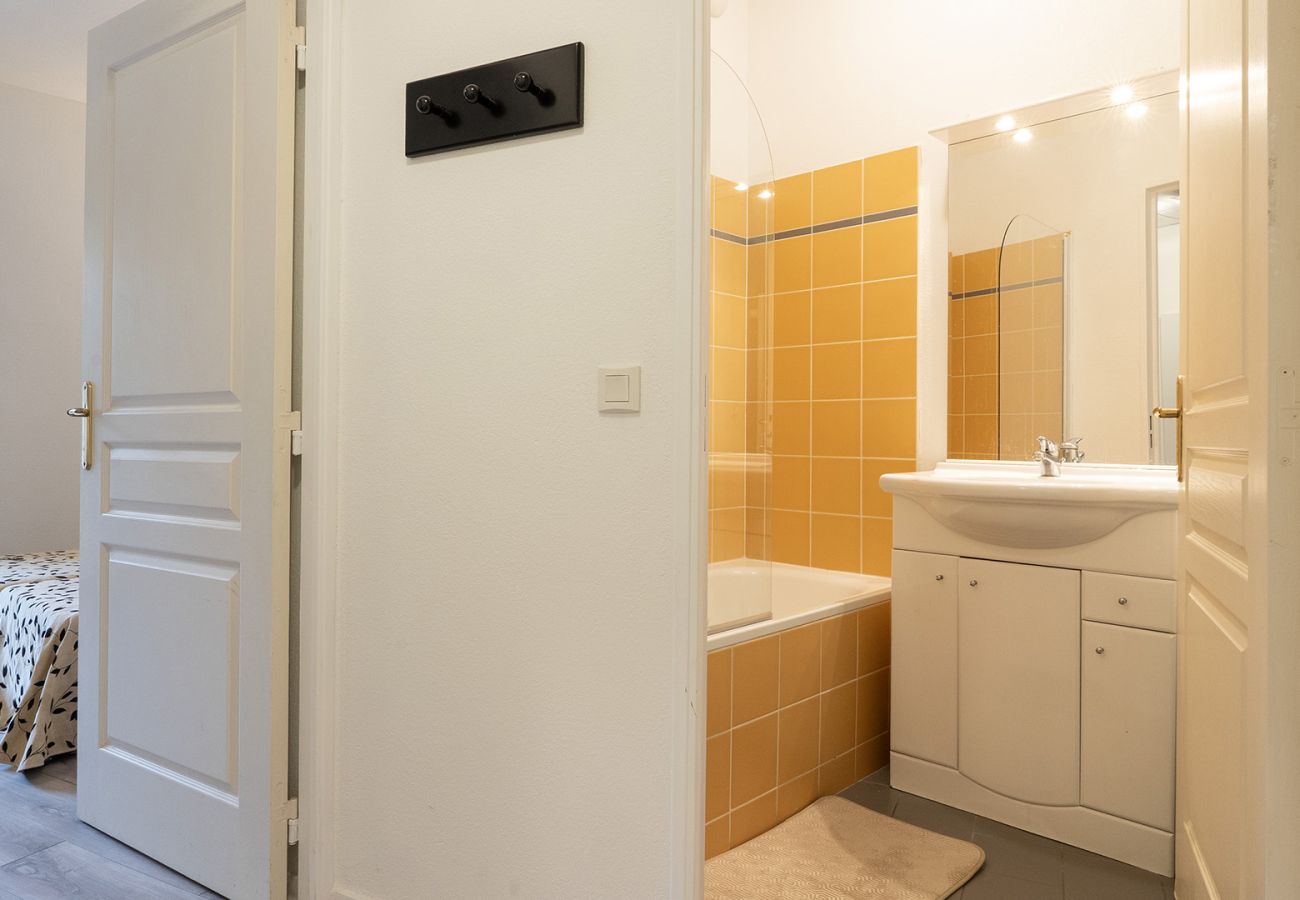 Studio in Grasse - Cute Studio for 2 People with a Terrace