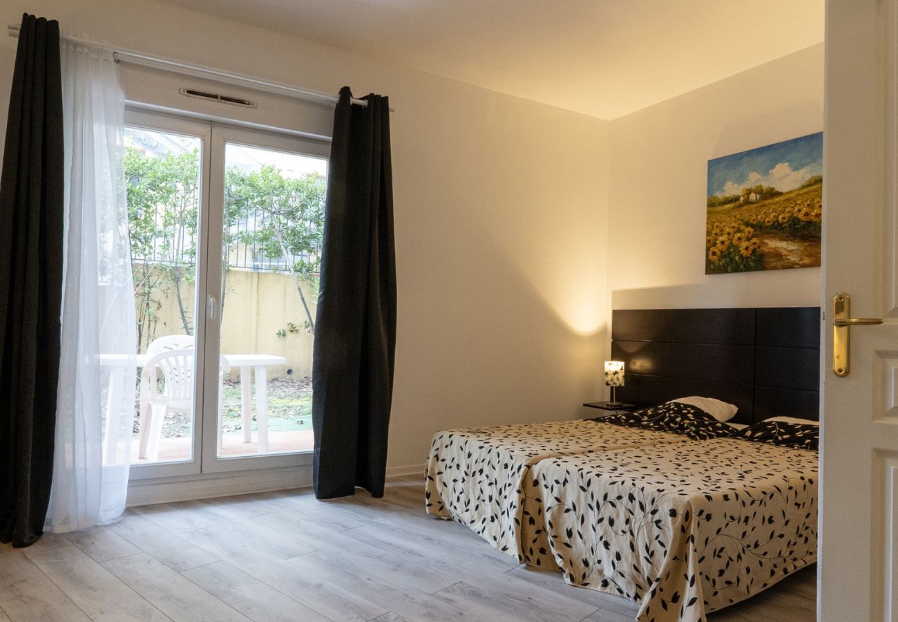 Studio in Grasse - Cute Studio for 2 People with a Terrace