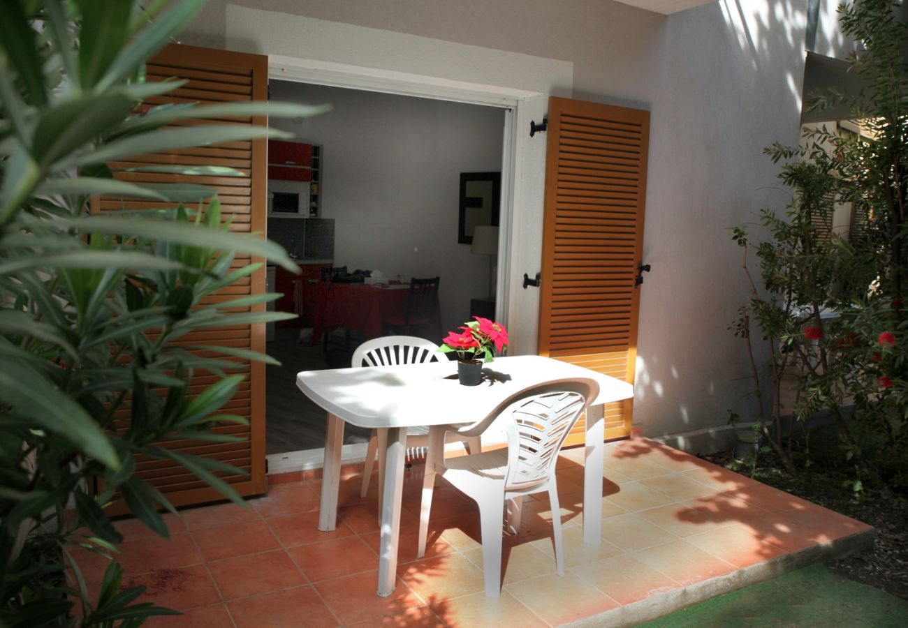 Studio in Grasse - Cute Studio for 2 People with a Terrace