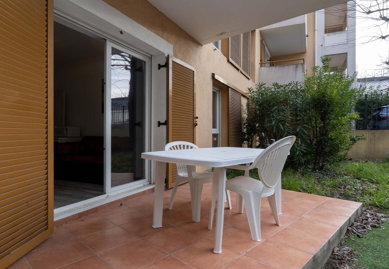 Apartment in Grasse - Cozy apartment for 4 people with a terrace