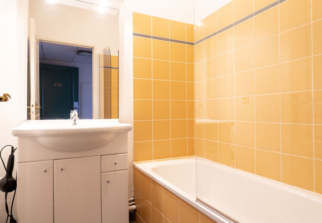 Apartment in Grasse - Charming apartment for 4 people with a balcony