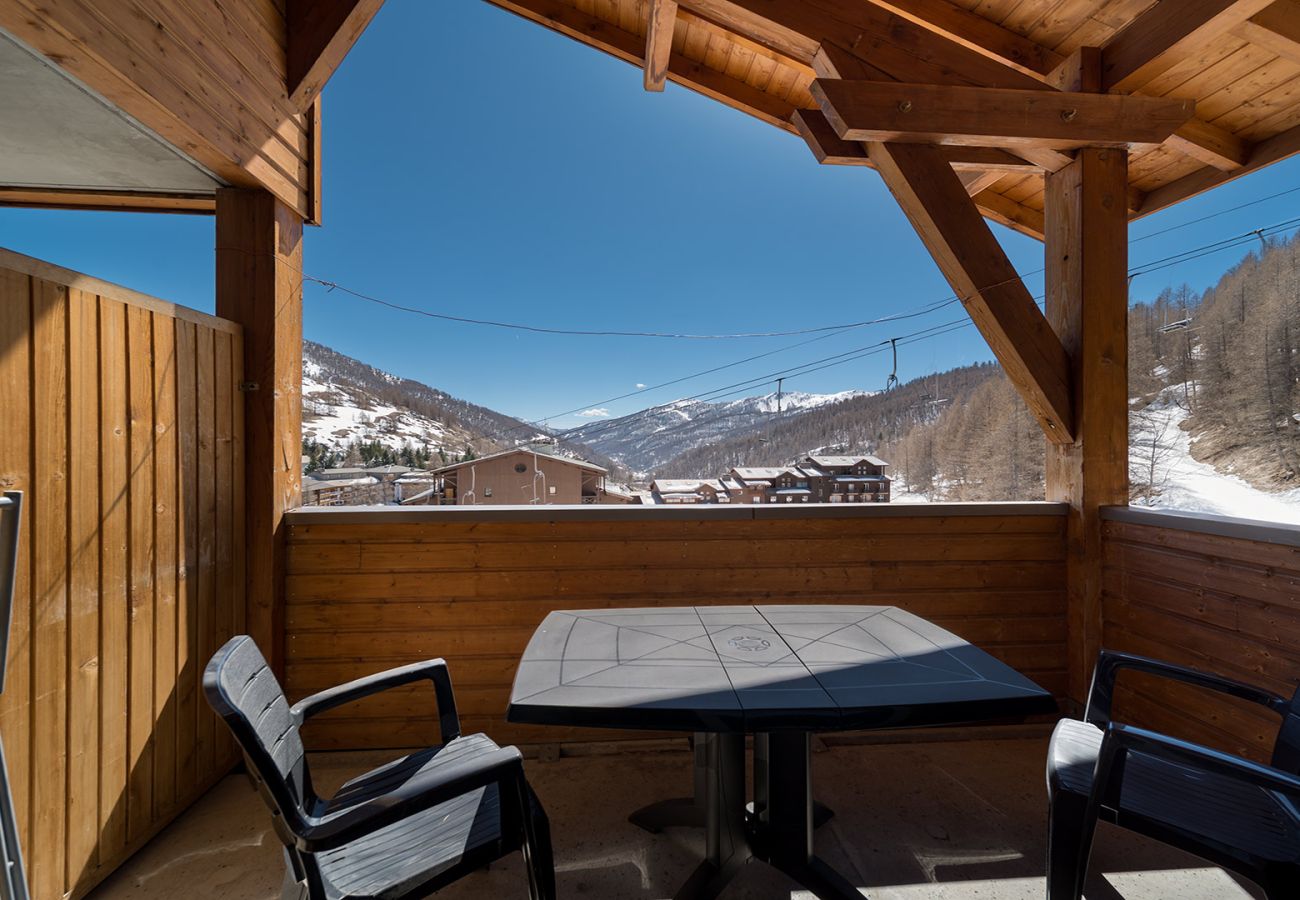 Apartment in Allos - Spacious Family Duplex Apartment - Right on the slopes - Sleeps 9