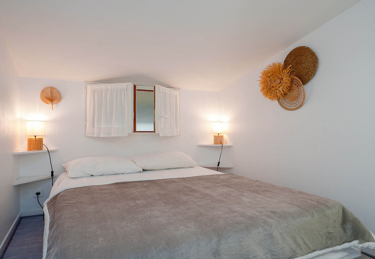 Apartment in Agde - Beautiful apartment for 4 people, with a view of the sea and private parking