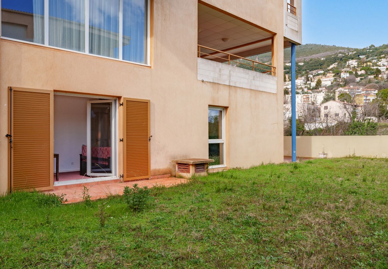 Apartment in Grasse - Charming flat for 4 people, near the harbour