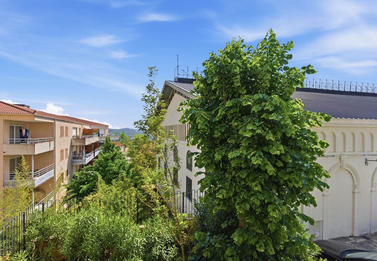 Apartment in Grasse - Charming apartment for 4 people - near the sea