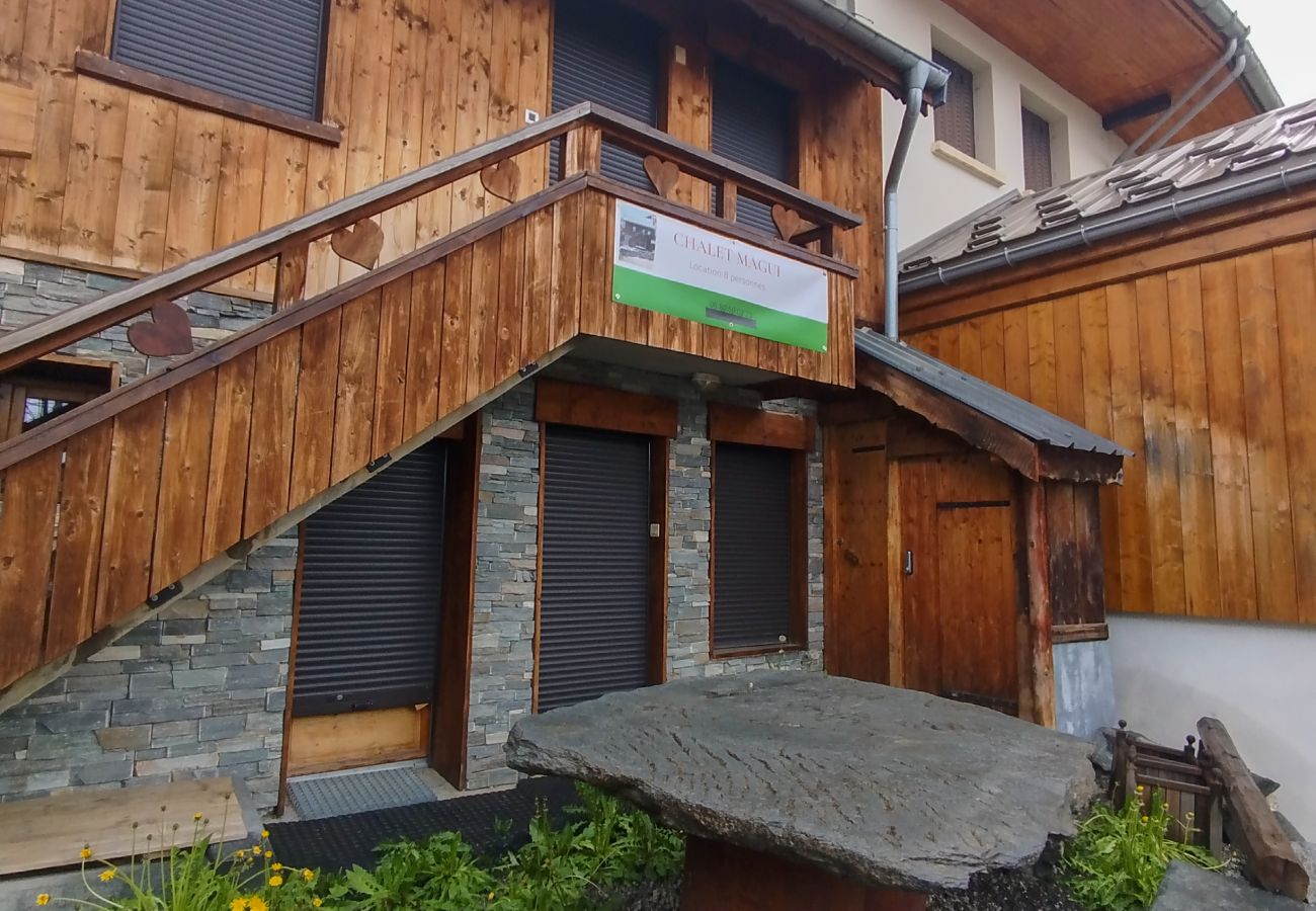 Chalet in Saint-Sorlin-d´Arves - Beautiful little mountain cabin, sleeps 8