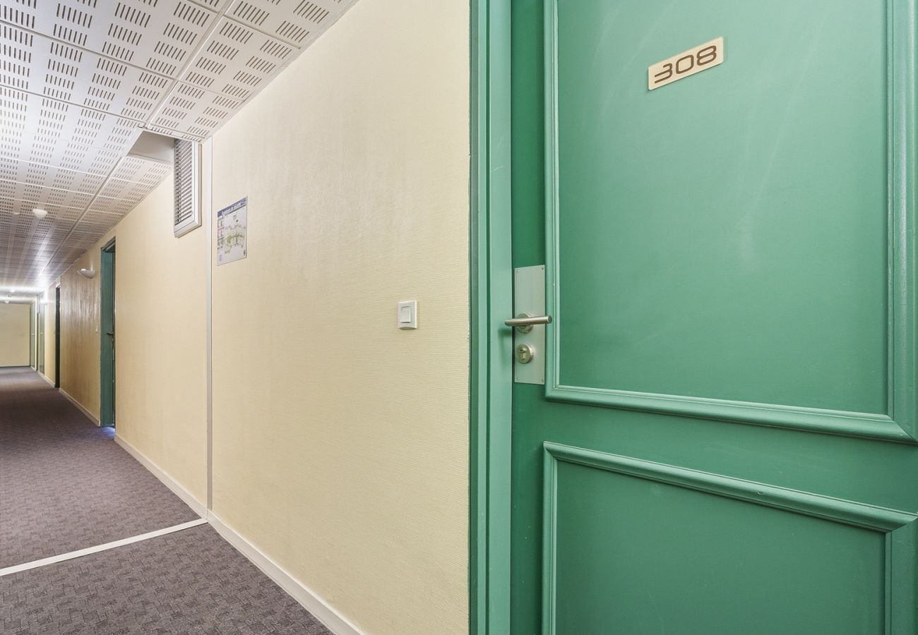 Studio in Grasse - Charming Studio - Sleeps 2 - Very Bright