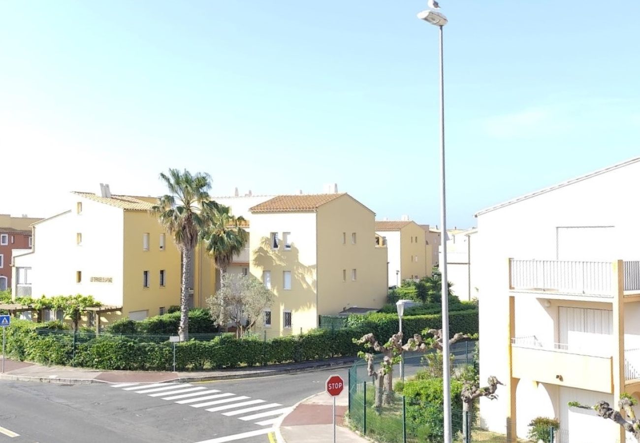 Apartment in Agde - Bright apartment for 6 people, near the sea