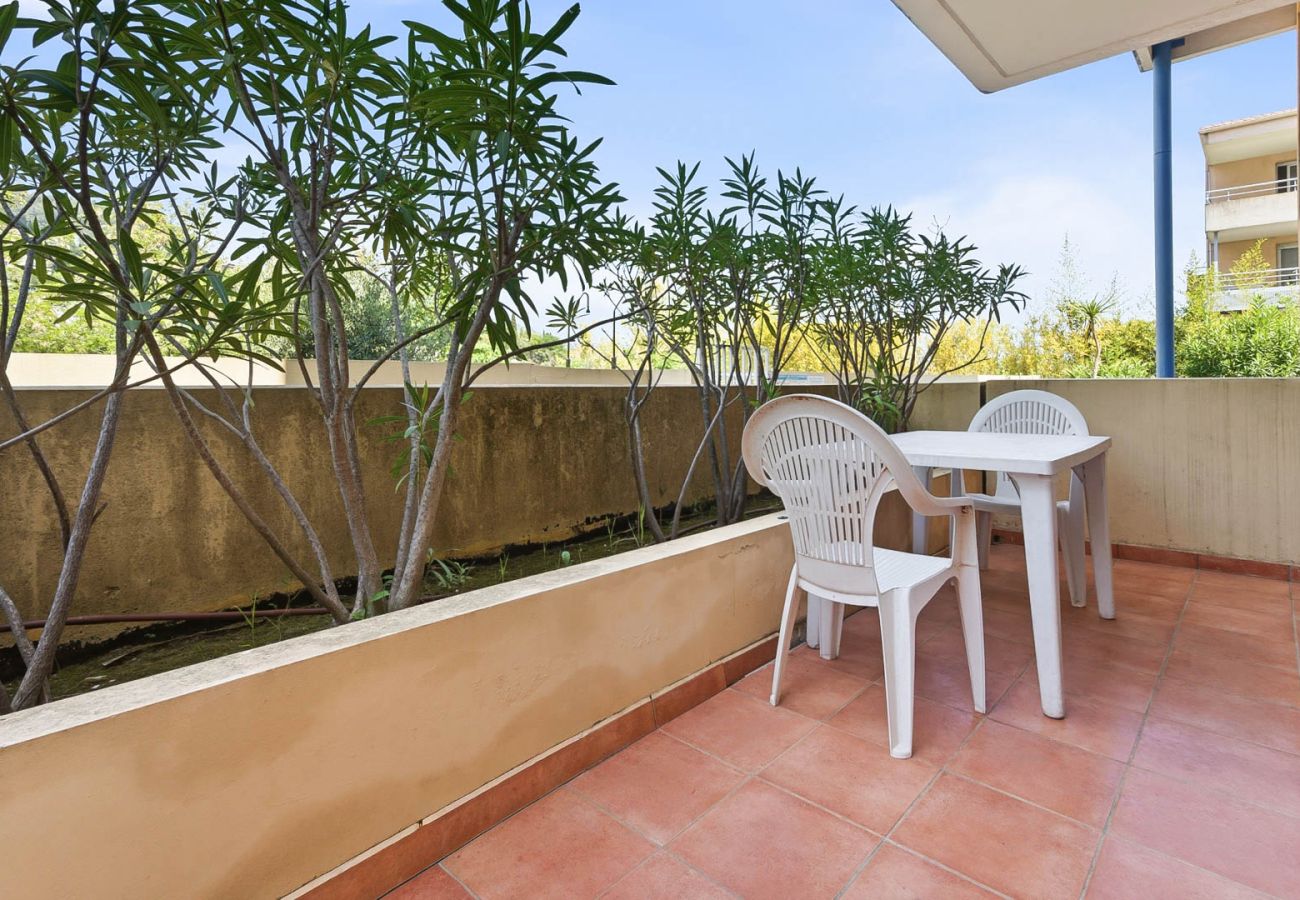 Studio in Grasse - Charming Studio - Sleeps 2 - bright