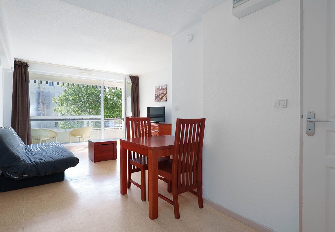 Studio in Agde - Charming Studio - Sleeps 2 - Close to the sea