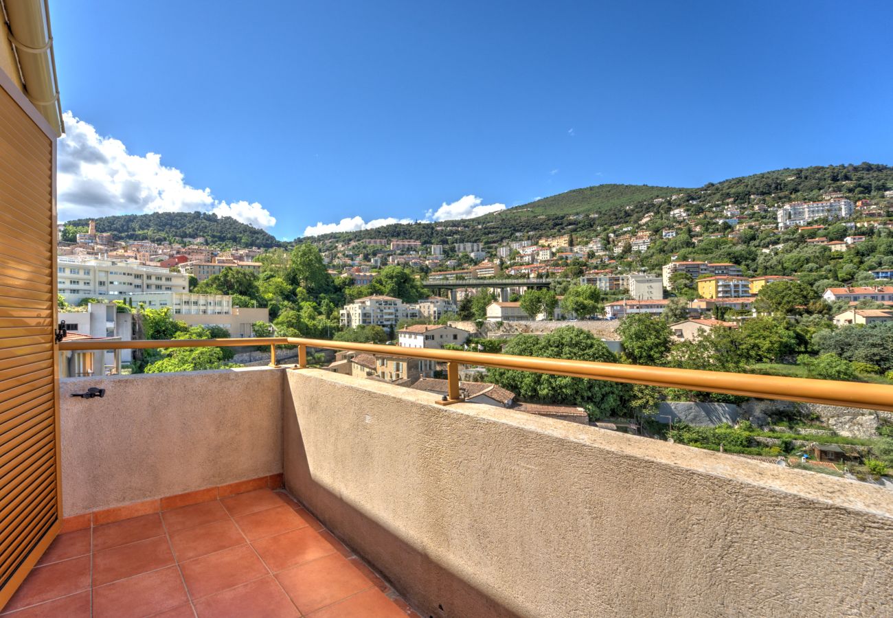 Apartment in Grasse - Bright apartment for 4 people, with balcony