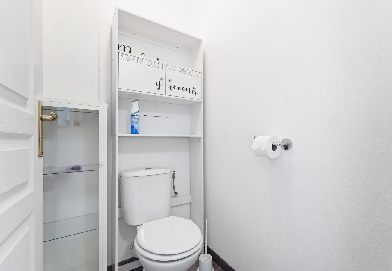 Studio in Grasse - Air-conditioned studio for 2 people, near the shops