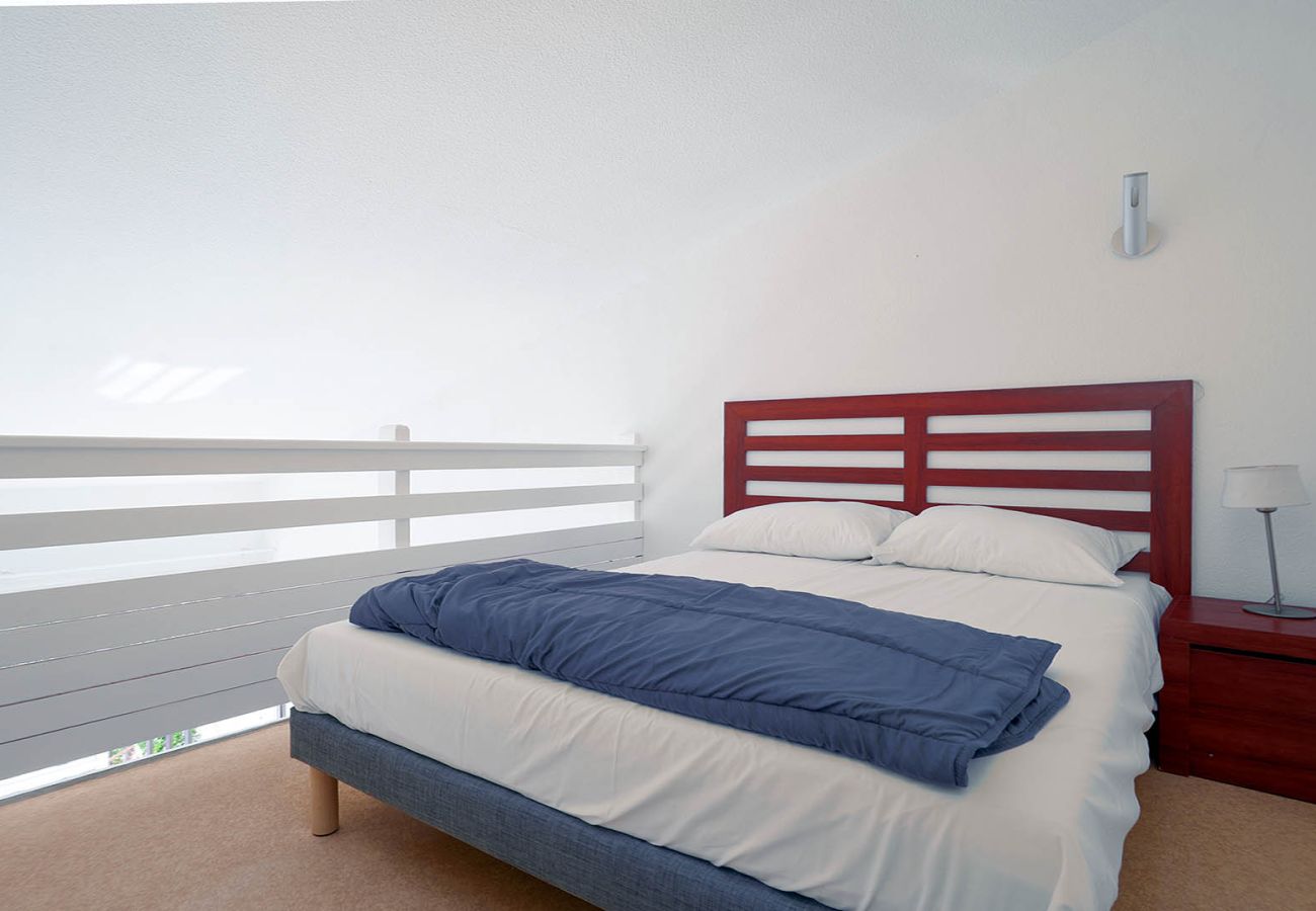 Studio in Agde - Cute studio apartment for 4 people, with a loft and balcony