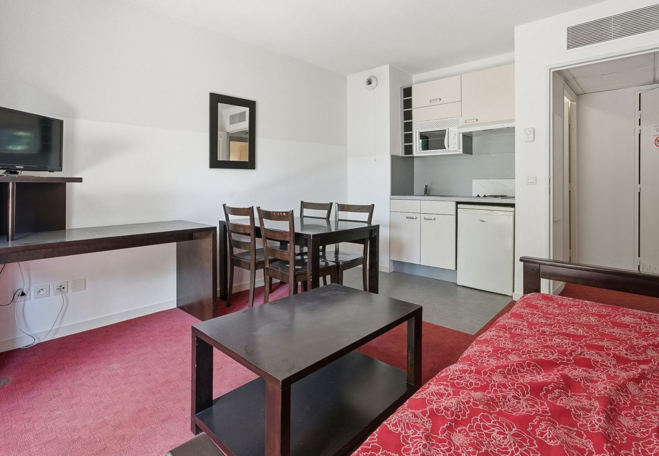 Apartment in Grasse - Bright apartment for 4 people, with a balcony