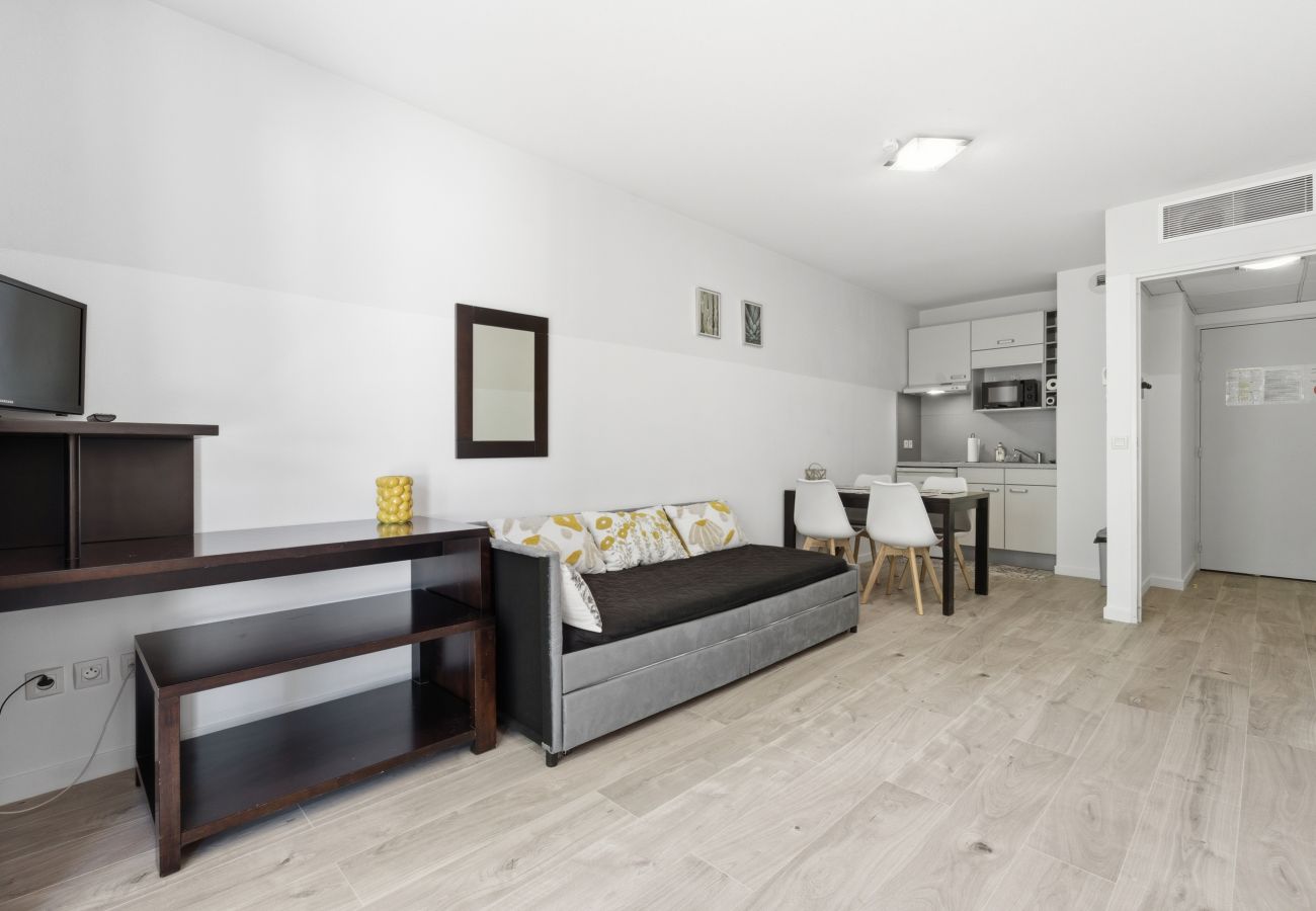 Apartment in Grasse - Bright apartment for 4 people, with a balcony