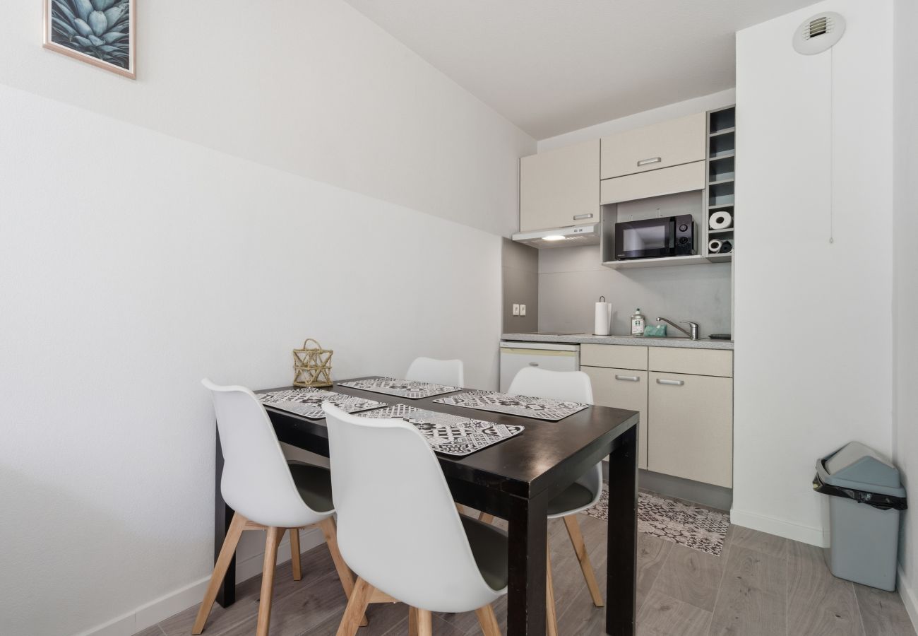 Apartment in Grasse - Bright apartment for 4 people, with a balcony