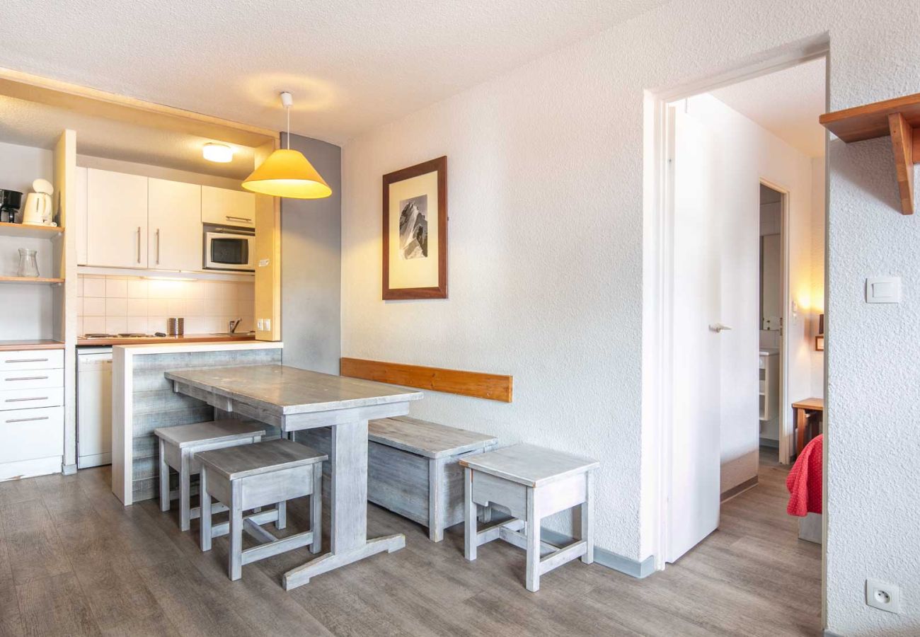 Apartment in Tignes - Apartment for 4 people, with a balcony, near the ski slopes