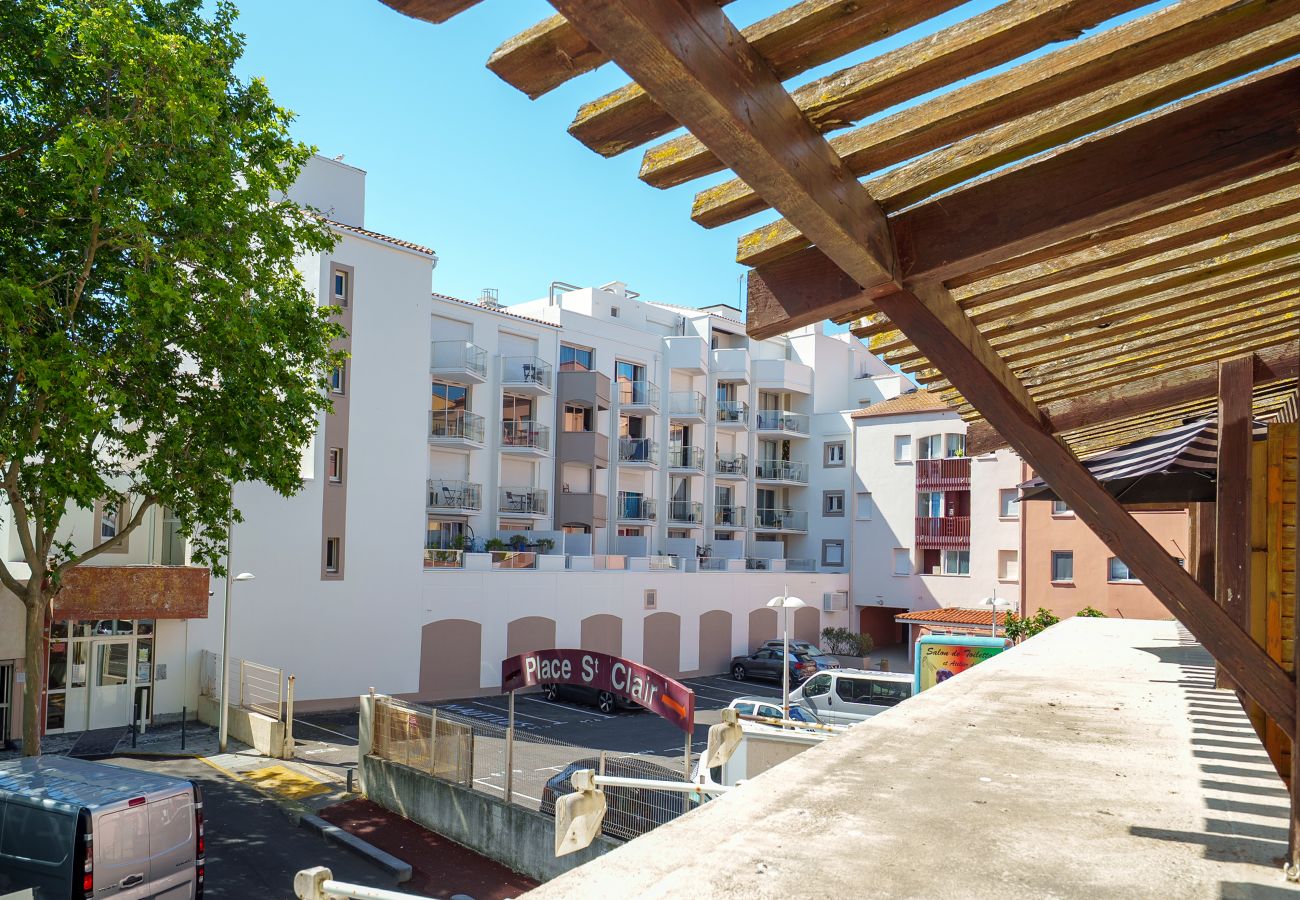 Studio in Agde - Beautiful, renovated studio apart for 2 near the sea