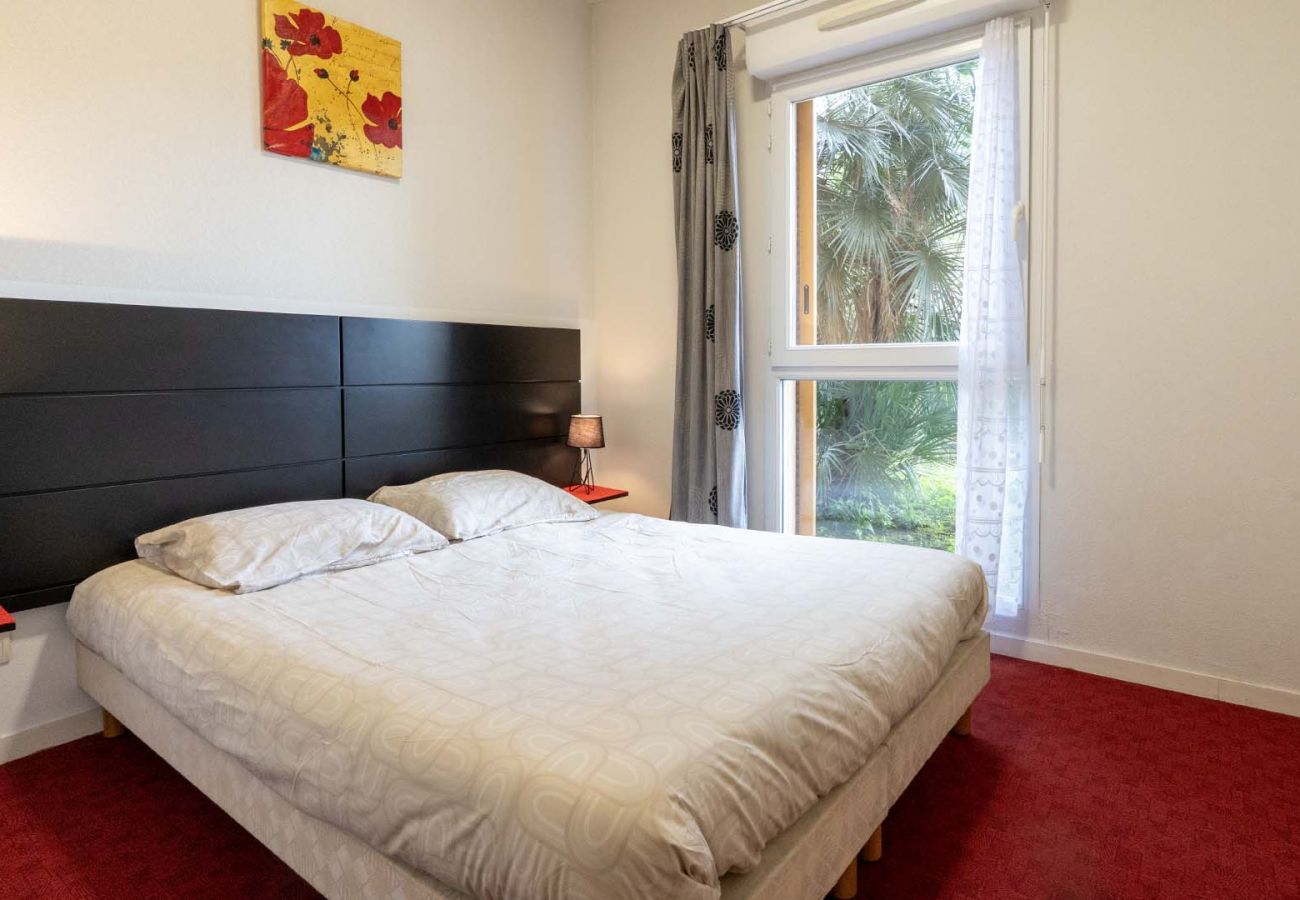 Apartment in Grasse - Apartment with a pool and a large terrace