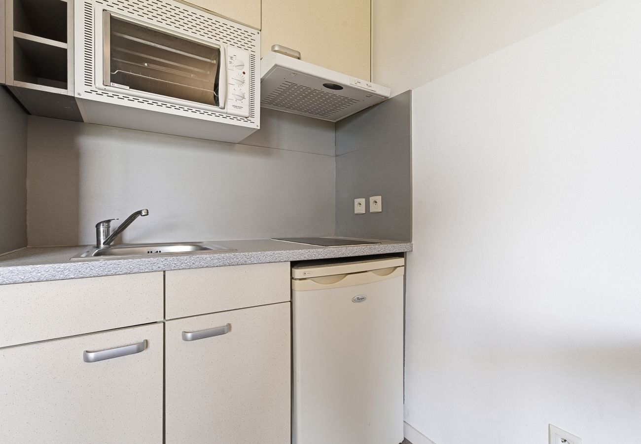 Studio in Grasse - Bright studio view mountain view - 2 people 