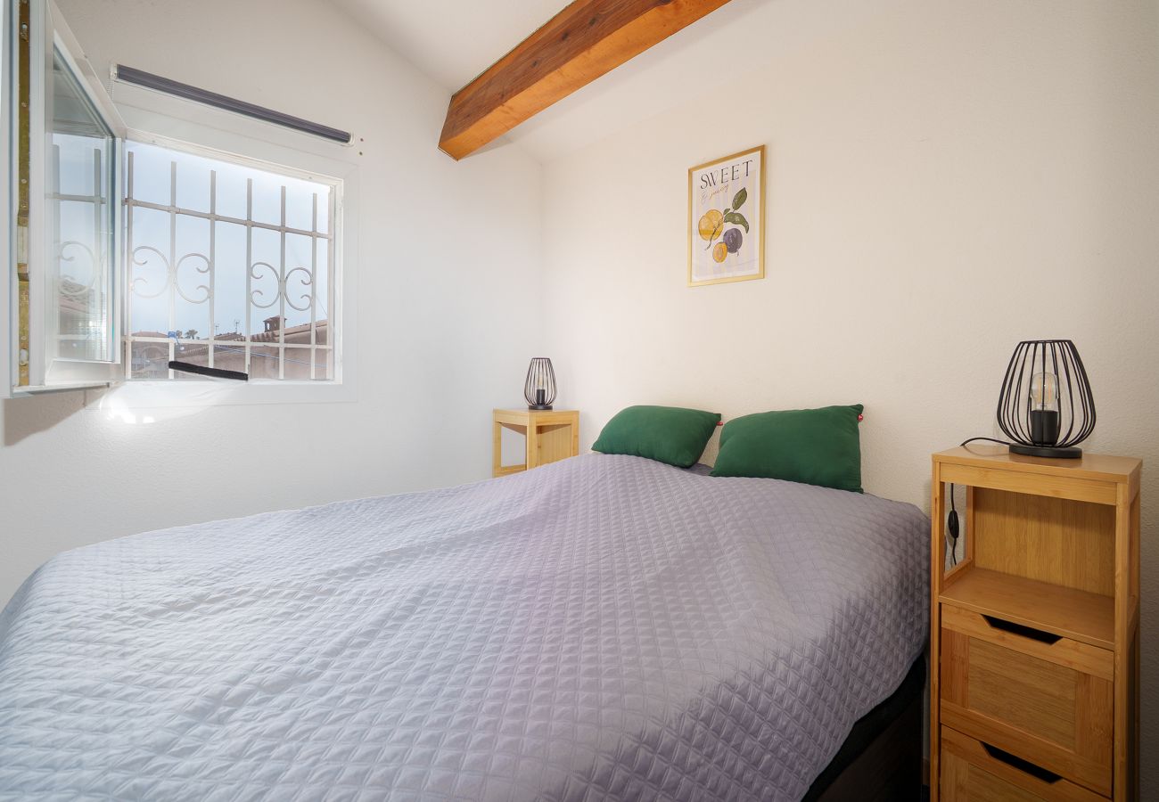 Apartment in Agde - House with a garden and a nearby beach