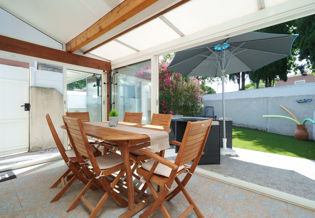 Apartment in Agde - House with a garden and a nearby beach