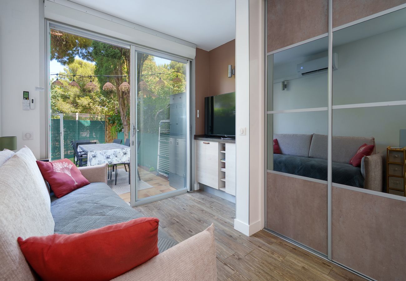 Studio in Agde - Renovated studio with a garden near the sea