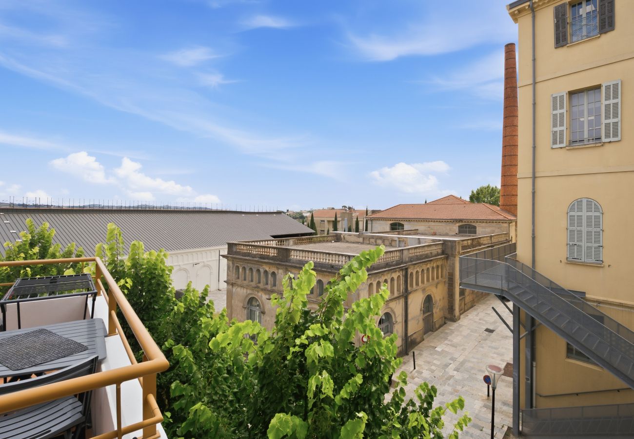 Apartment in Grasse - Apartment with balcony and swimming pool