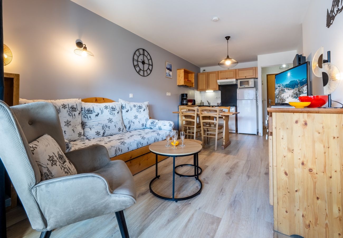 Appartement à Orcières -  2 pièces cabine 6 pers, balcon , piscine ,WIFI et parking