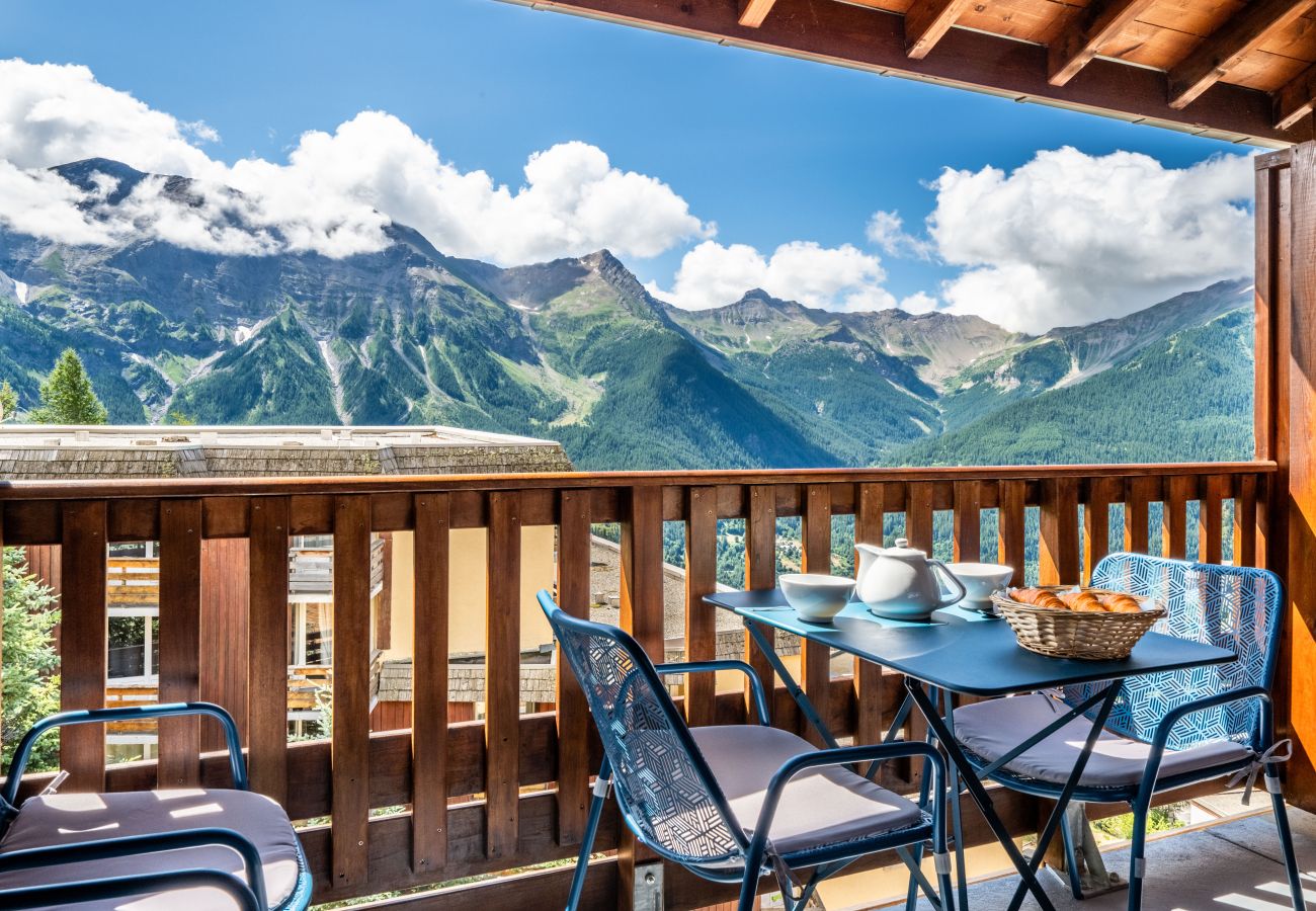 Appartement à Orcières -  2 pièces cabine 6 pers, balcon , piscine ,WIFI et parking