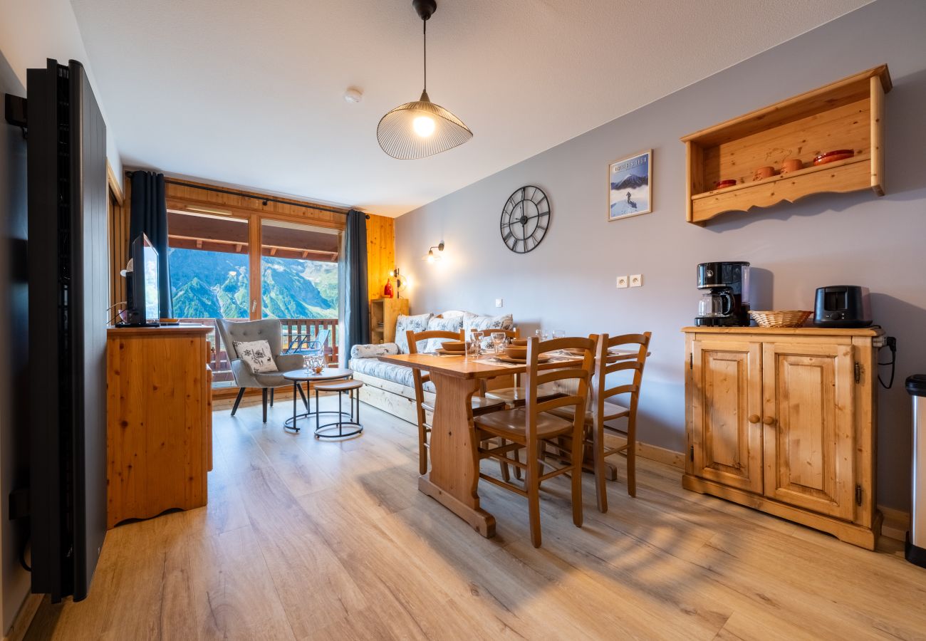 Appartement à Orcières -  2 pièces cabine 6 pers, balcon , piscine ,WIFI et parking