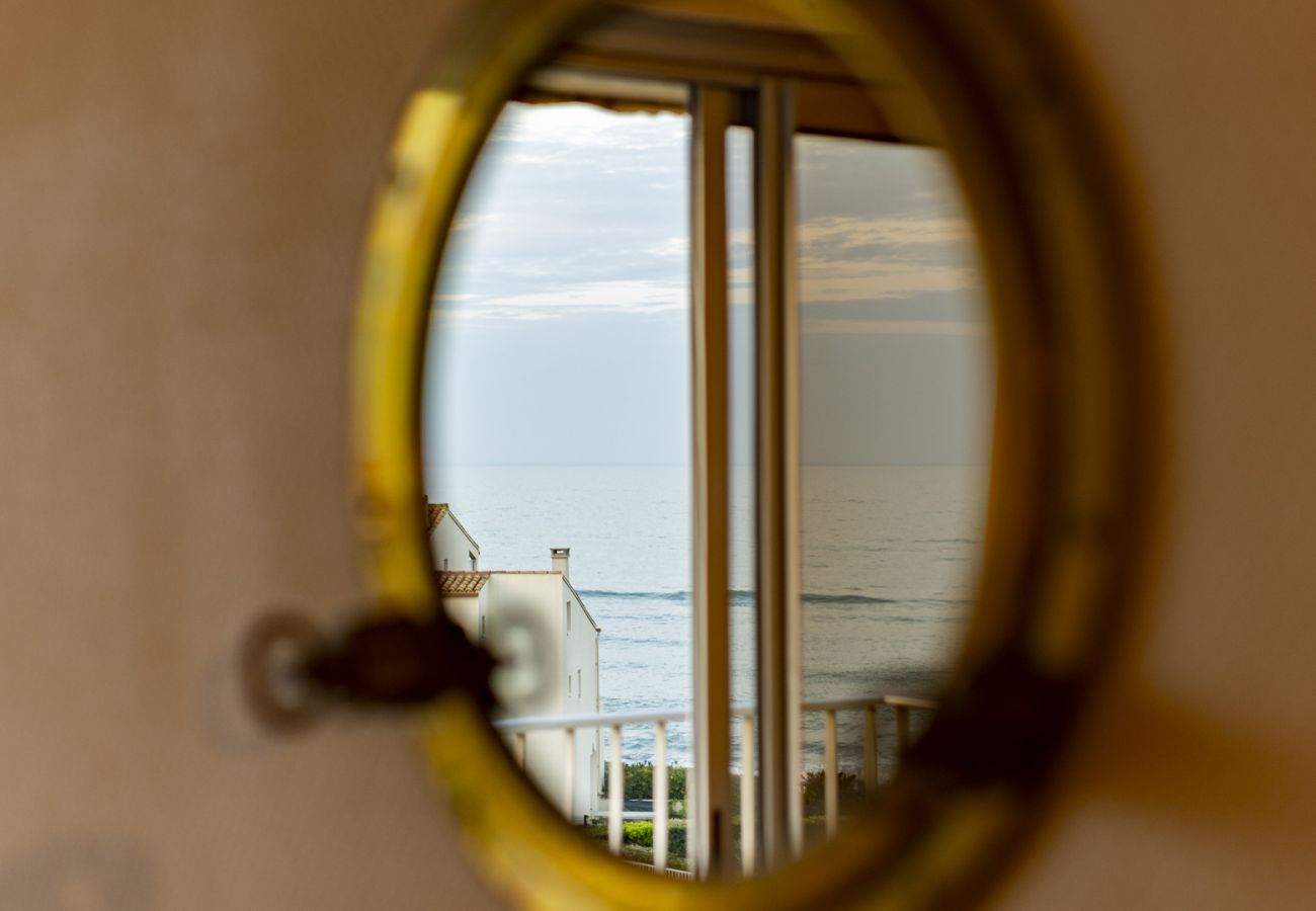 Studio à Agde - Studio 4 pers balcon vue mer, piscine, parking