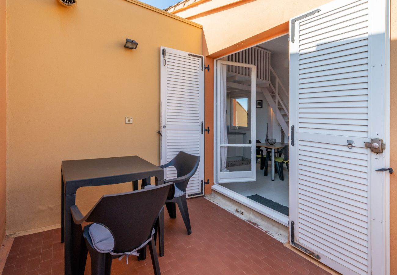 Studio à Agde - Studio moderne 4 pers, terrasse, plage à 500m