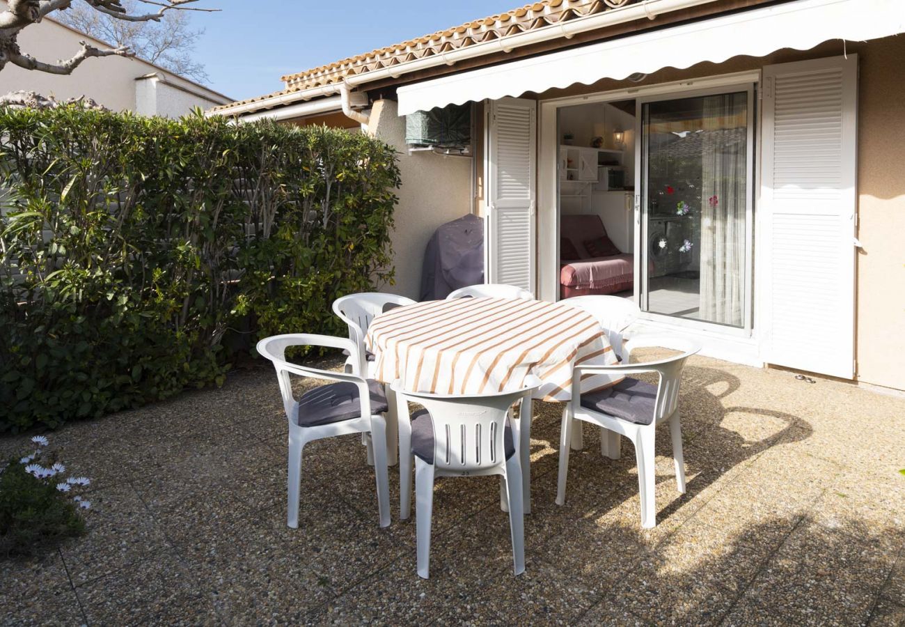 Maison à Agde - Petite maison 4/6 pers, terrasse, parking privé