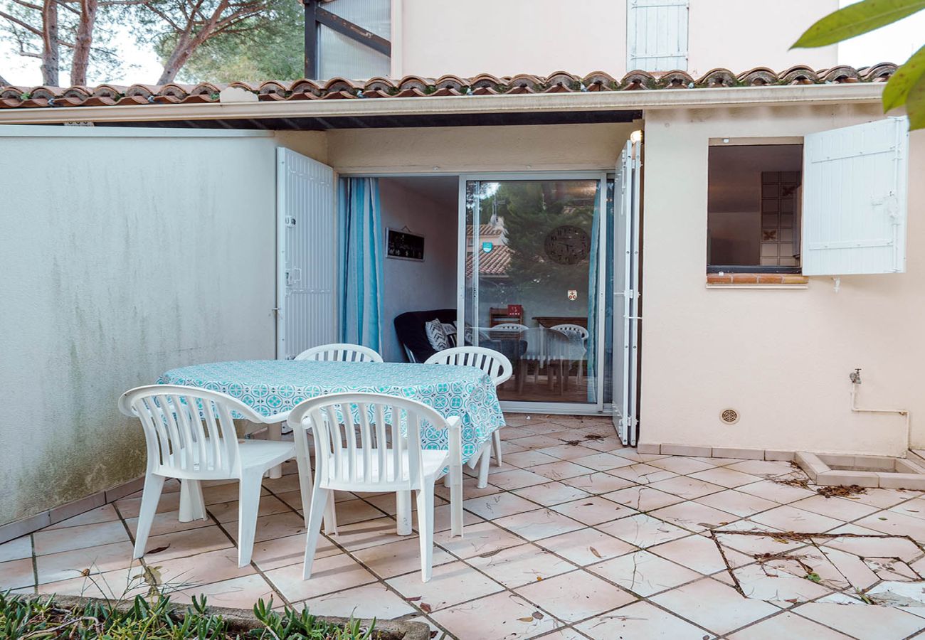 Appartement à Agde - Appt lumineux 5 pers, grande terrasse, parking