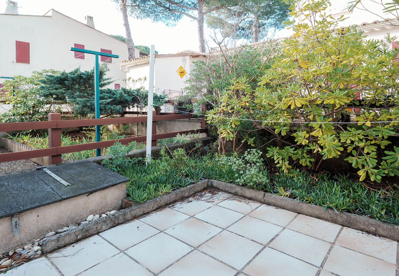 Appartement à Agde - Appt lumineux 5 pers, grande terrasse, parking