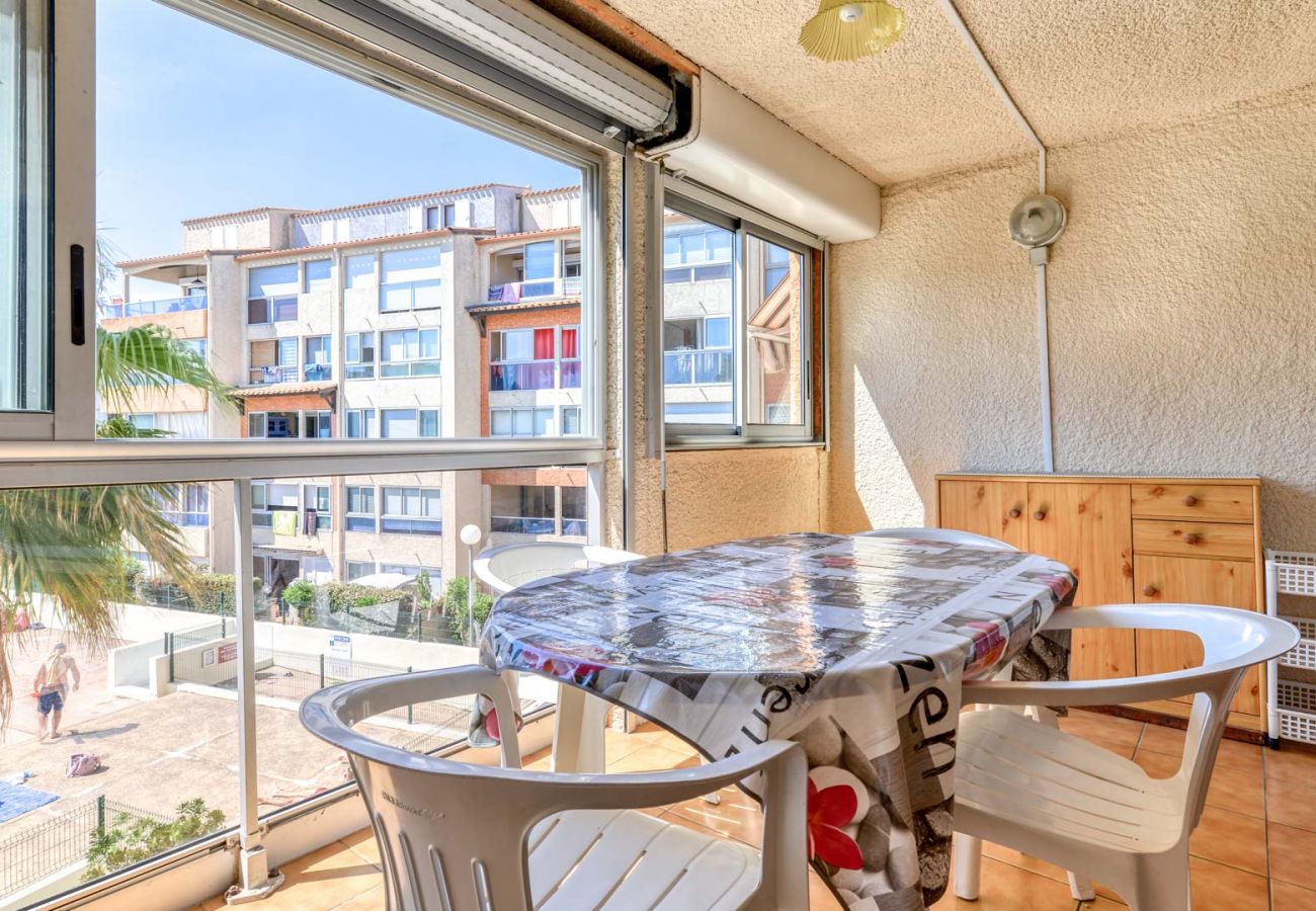 Appartement à Agde - Appt 5 pers vue piscine, loggia, parking privé