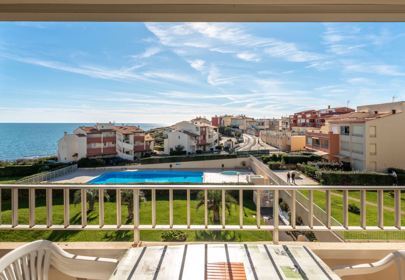 Studio à Agde - Studio 4/6 pers balcon vue mer, piscine, parking 