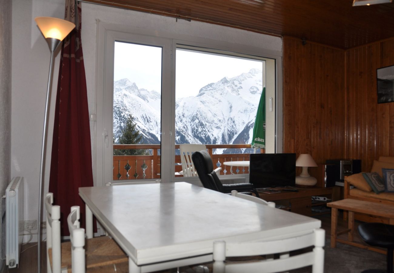 Appartement à Les Deux Alpes - Appart vue montagne 4/6 pers, télésiège à 50m