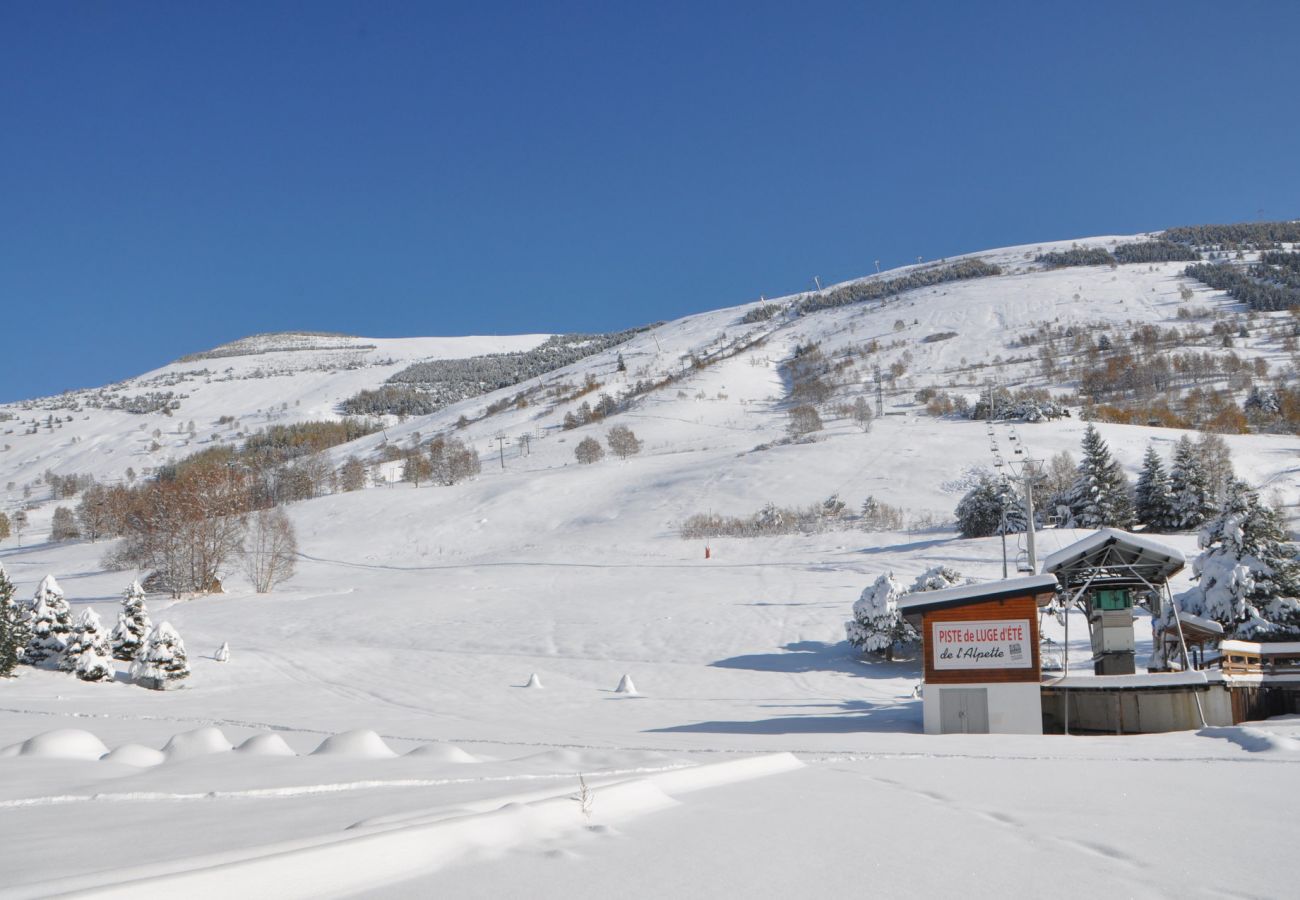 Appartement à Les Deux Alpes - Appt proche des pistes, 4/6 pers, balcon expo sud