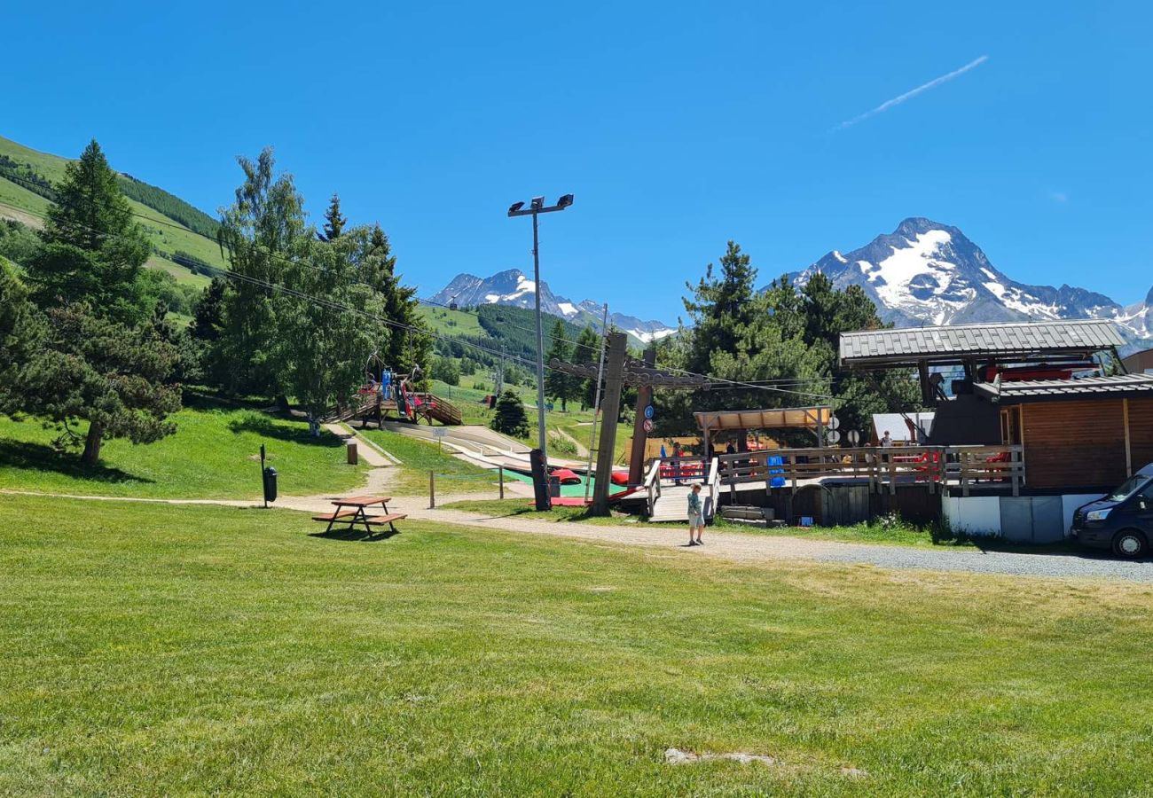 Studio à Les Deux Alpes - Studio 4 pers au bord des pistes, vue montagnes