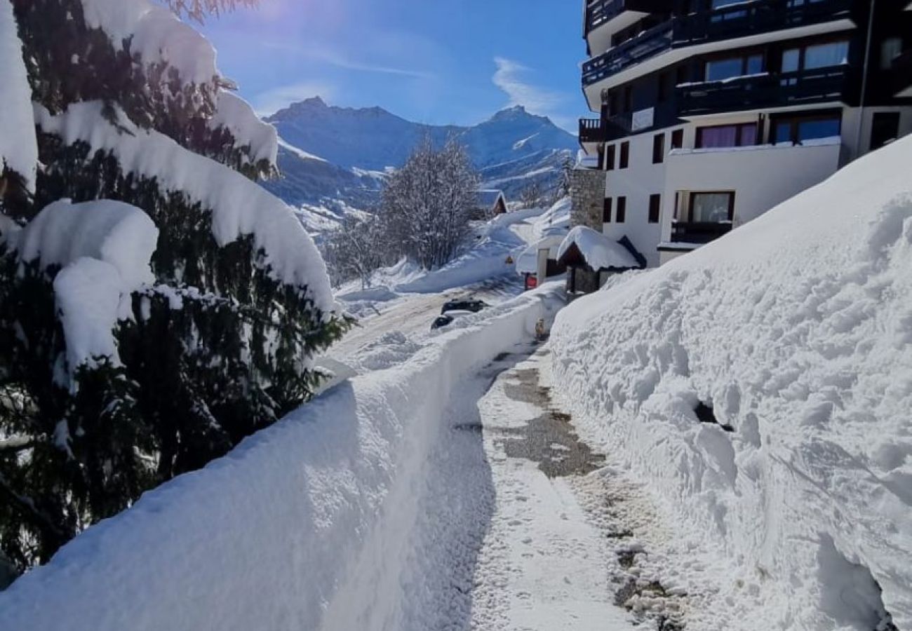 Appartement à Doucy - Appart 5 pers, balcon vue montagne, proche des pistes de ski